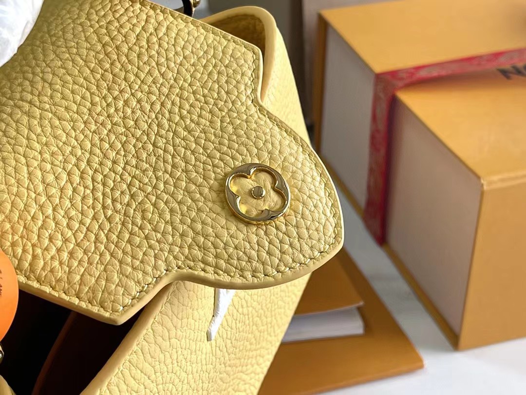 [TOP] Louis Vuitton LV Capucines Bag 3 Sizes - Yellow