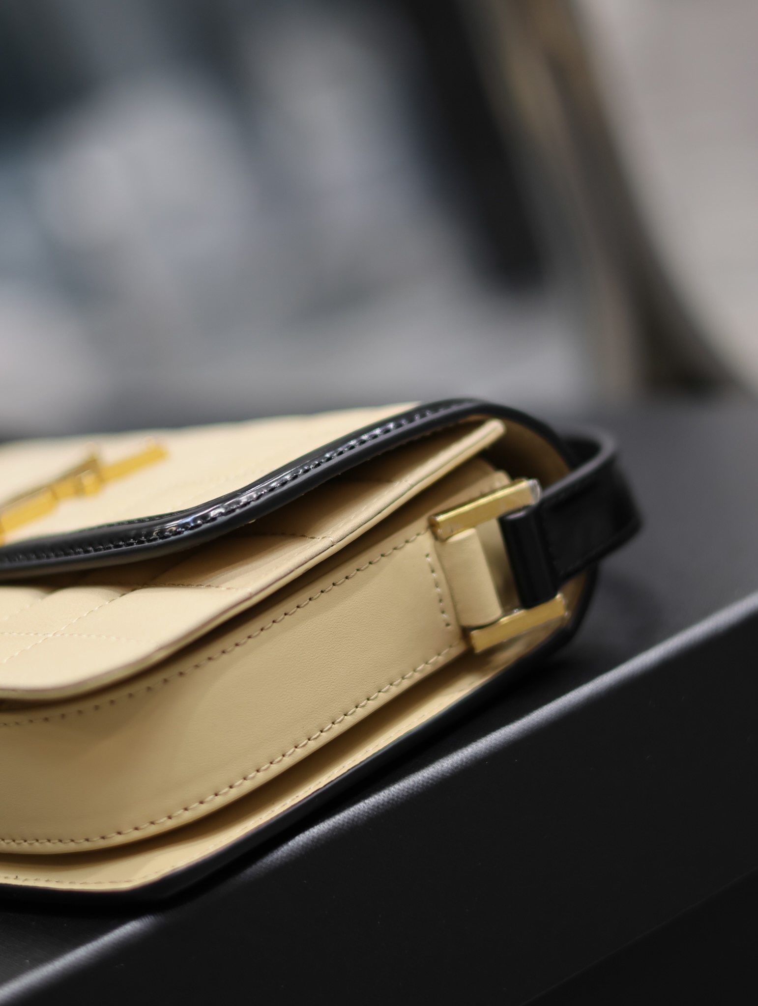 [TOP] Yves Saint Laurent YSL 𝑺𝑶𝑳𝑭𝑬𝑹𝑰𝑵𝑶 Handbag