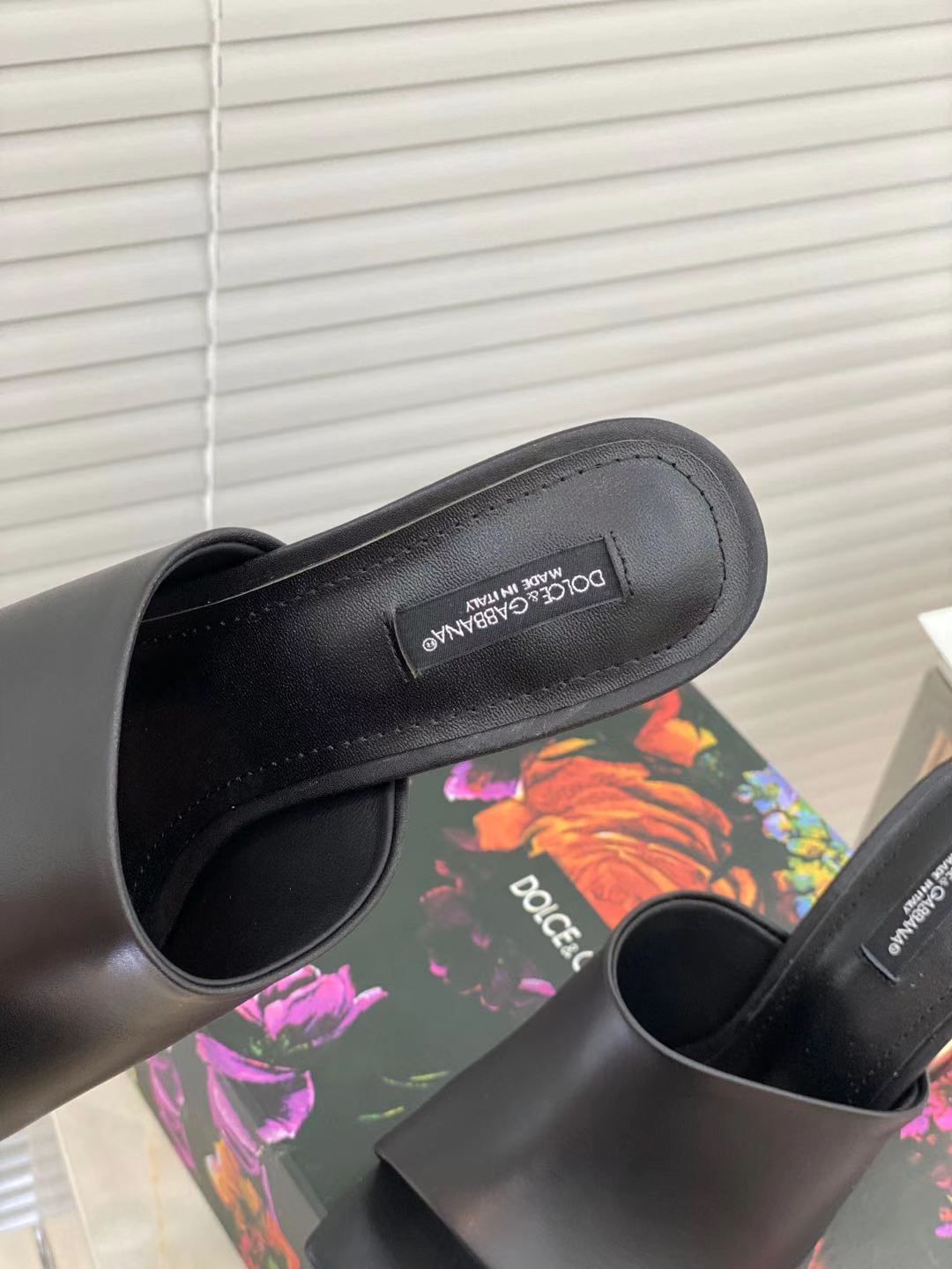 [TOP] Dolce & Gabbana D&G Slides Leather - 11 Colors