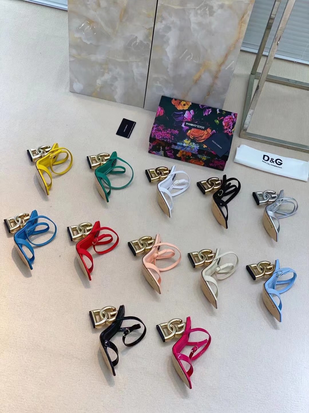 [TOP] Dolce & Gabbana D&G Logo Heels Pumps - 12 Colors