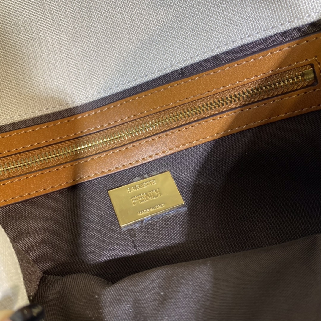 [TOP] FENDI Baguette HandBag