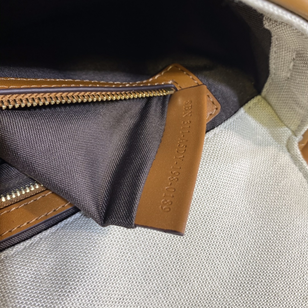 [TOP] FENDI Baguette HandBag