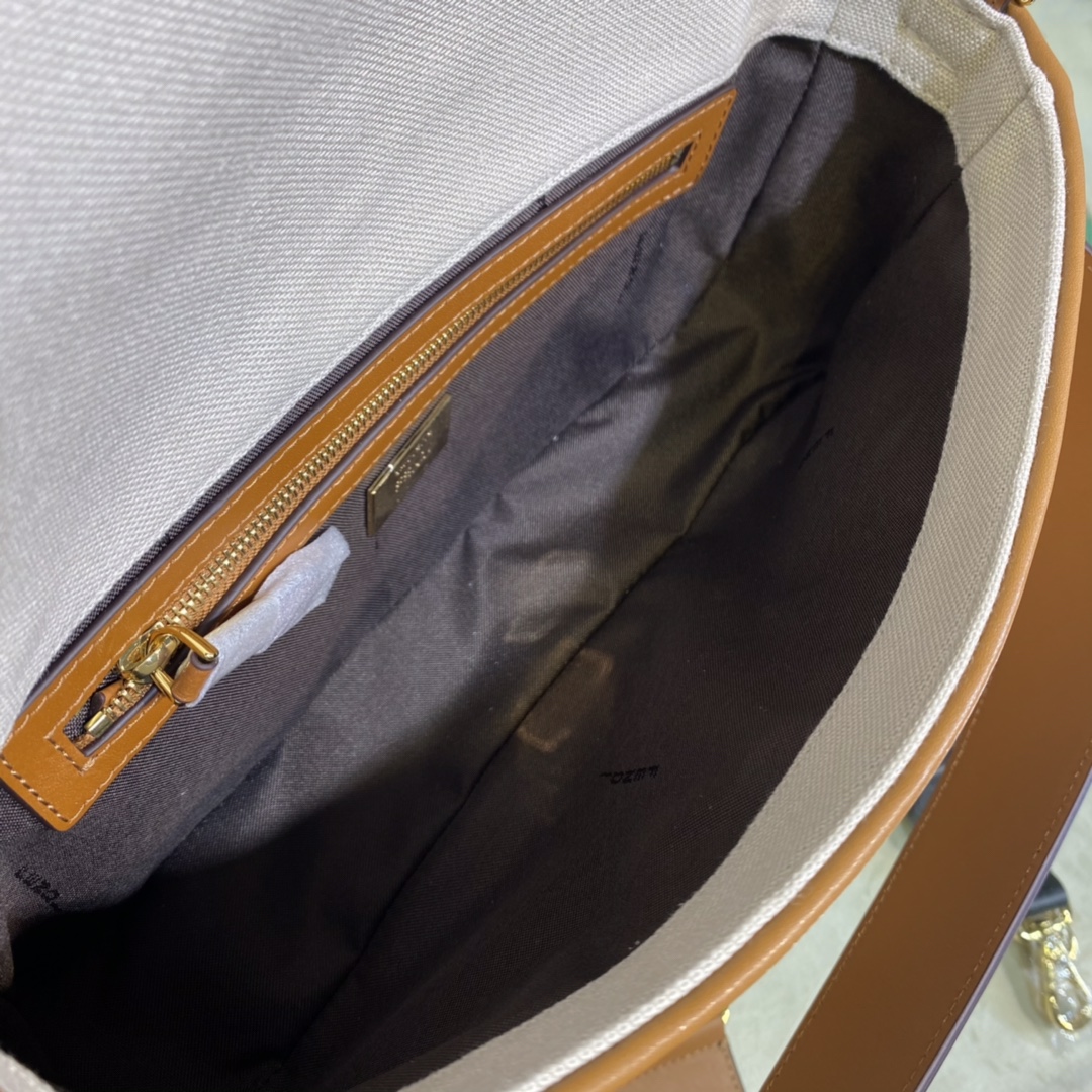 [TOP] FENDI Baguette HandBag