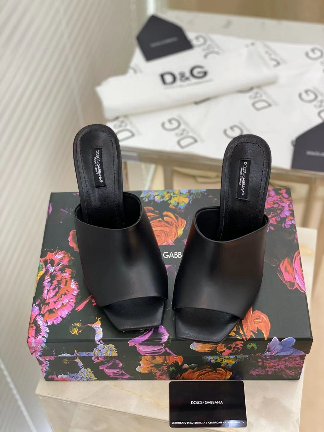 [TOP] Dolce & Gabbana D&G Slides Leather - 11 Colors