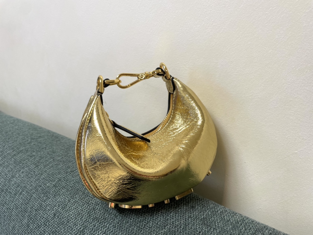 [TOP] FENDI Graphy Mini Bag - Gold