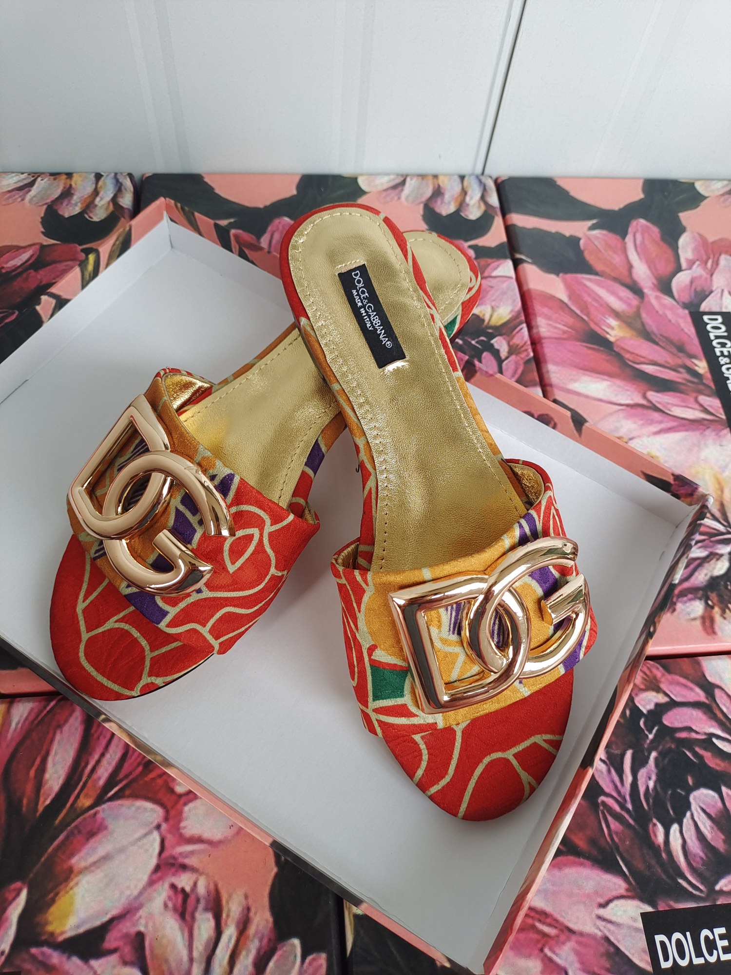 [TOP] Dolce & Gabbana D&G Slides Leather - Red and Yellow Flowers