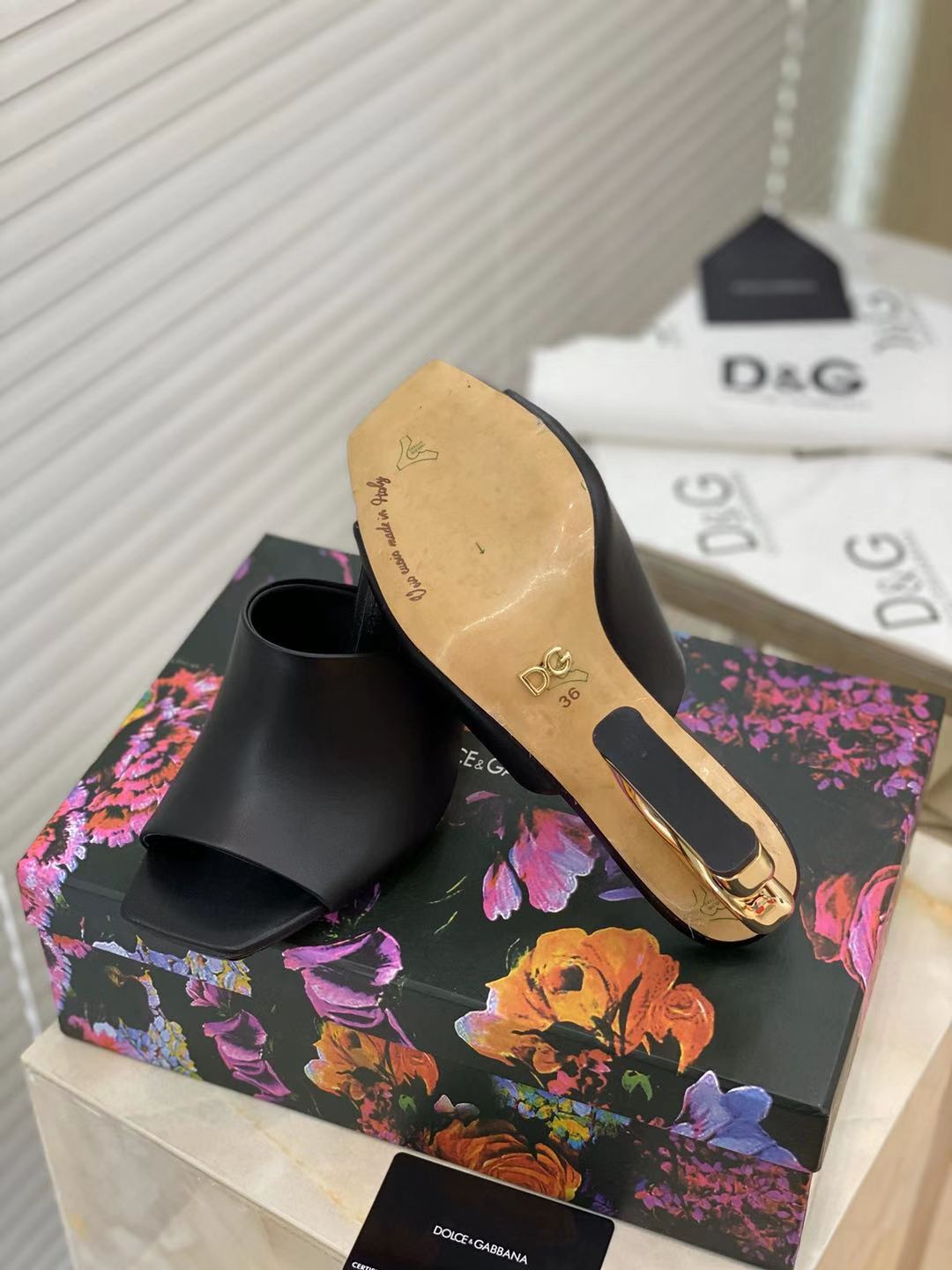 [TOP] Dolce & Gabbana D&G Slides Leather - 11 Colors