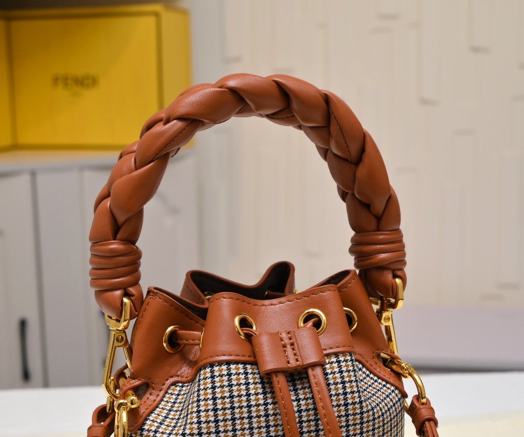 [TOP] FENDI Mon Tresor HandBag - 2 Color