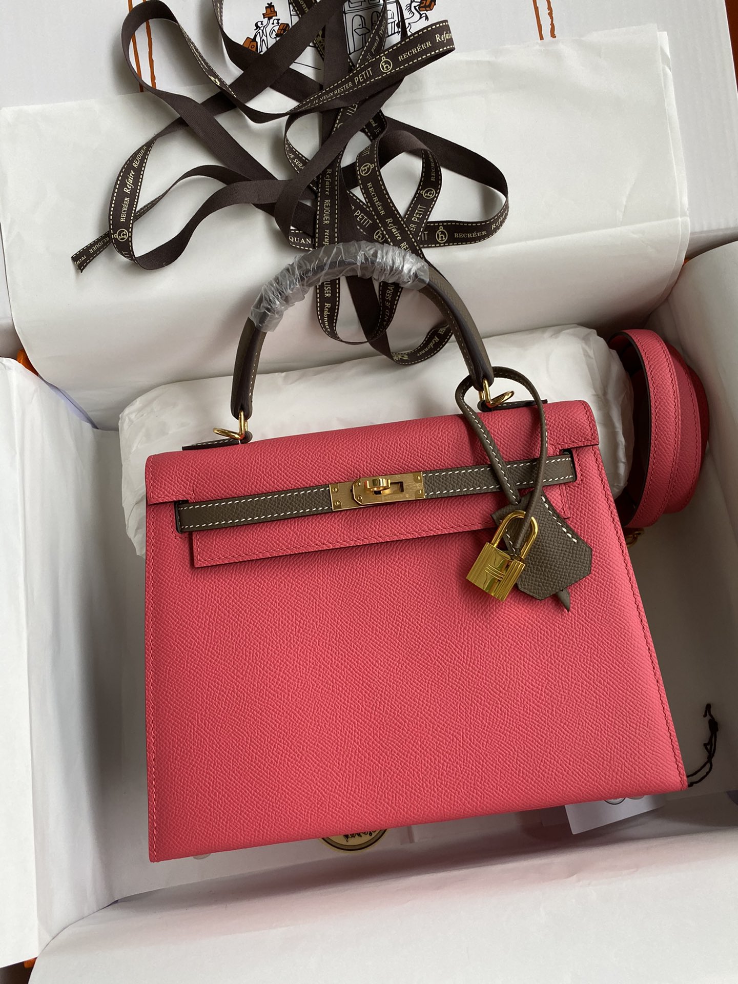[TOP] HERMES Kelly Epsom Leather 25cm -  Pink & GHW