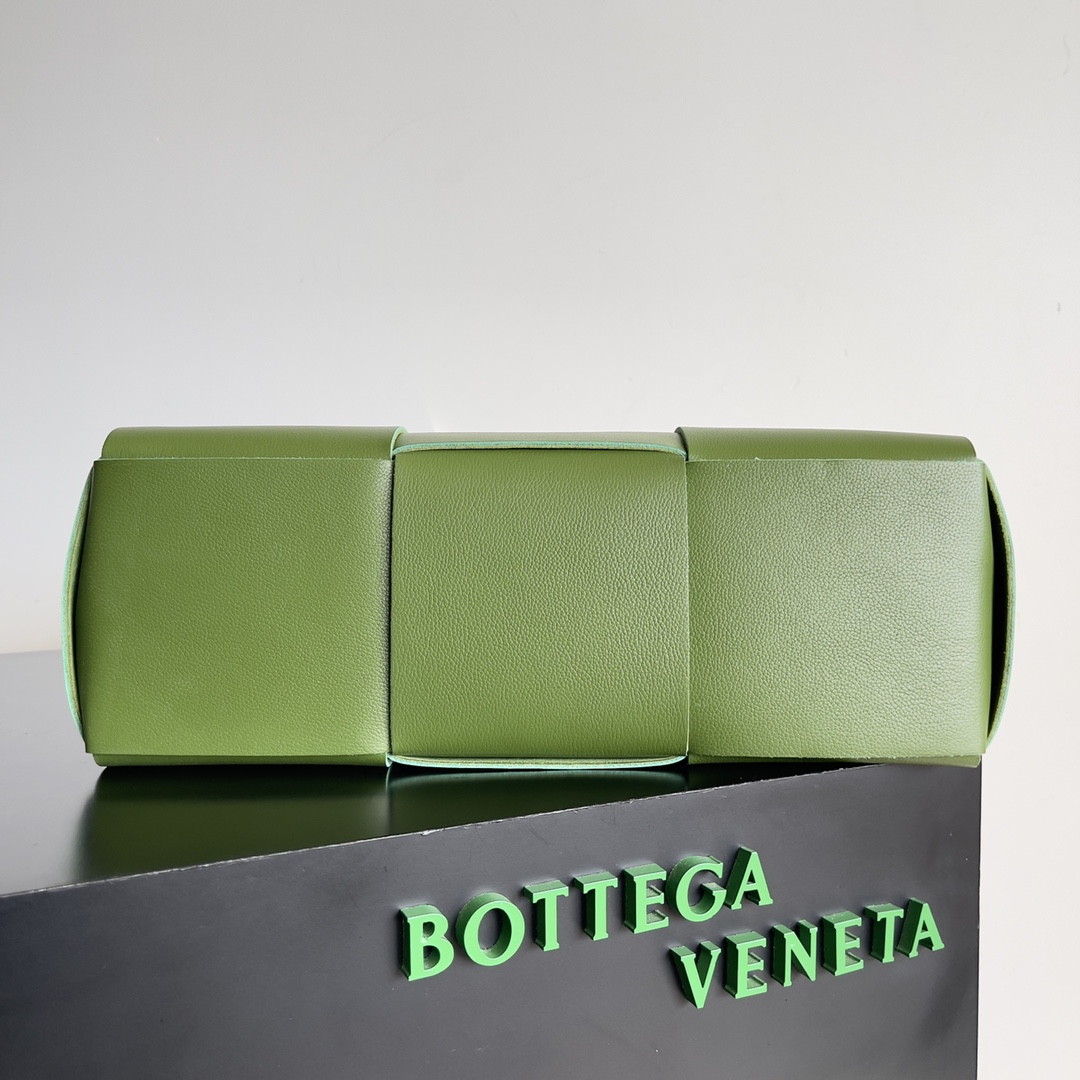 [TOP] Bottega Veneta BV Tote - Green