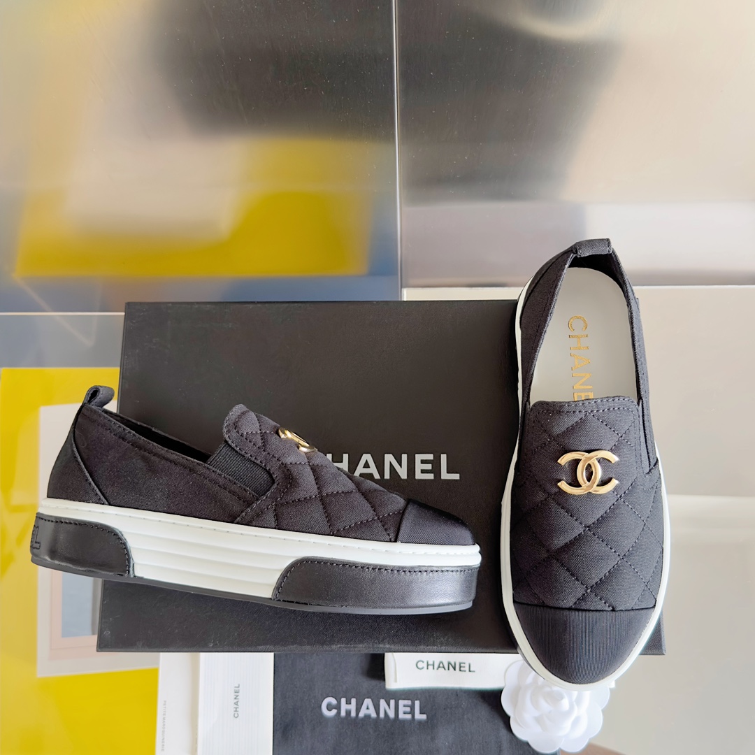 [TOP] CHANEL 23S CC Sneaker - Lozenge - Black