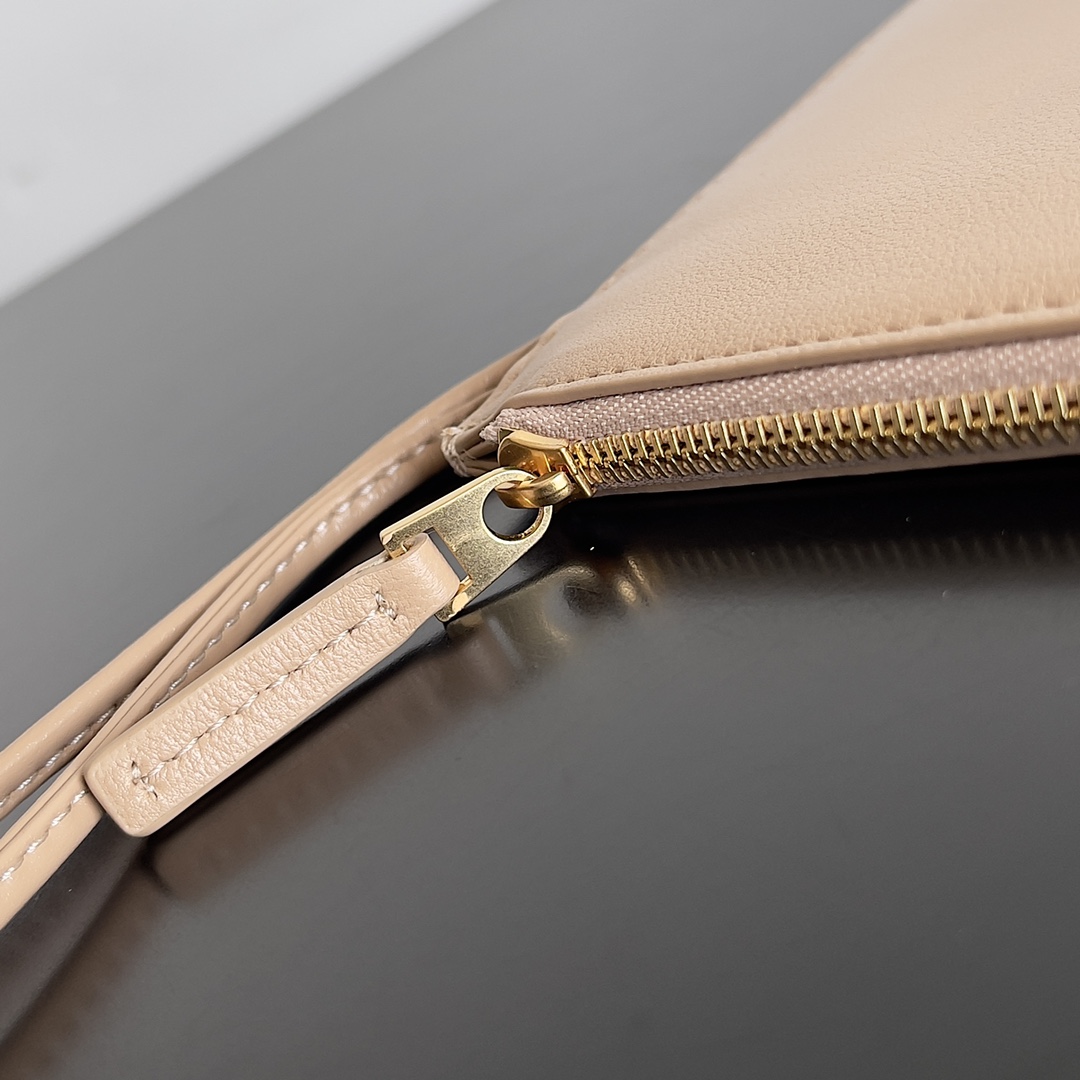 [TOP] Bottega Veneta BV Large Cabat Bags - Flesh pink