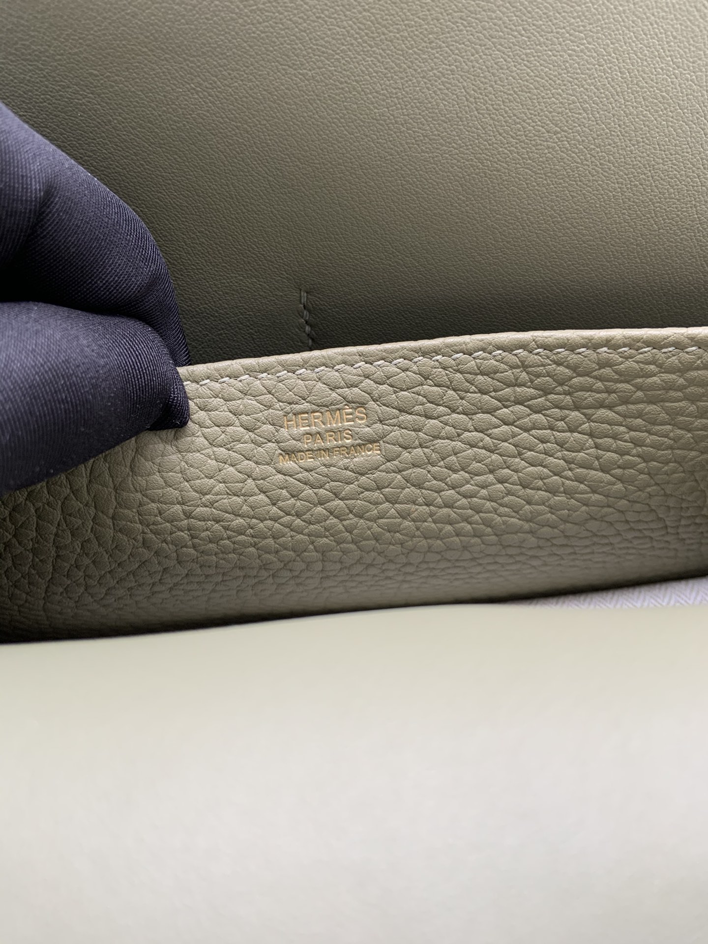 [TOP] HERMES  Clemence Leather Halzan Bag 25cm - Green