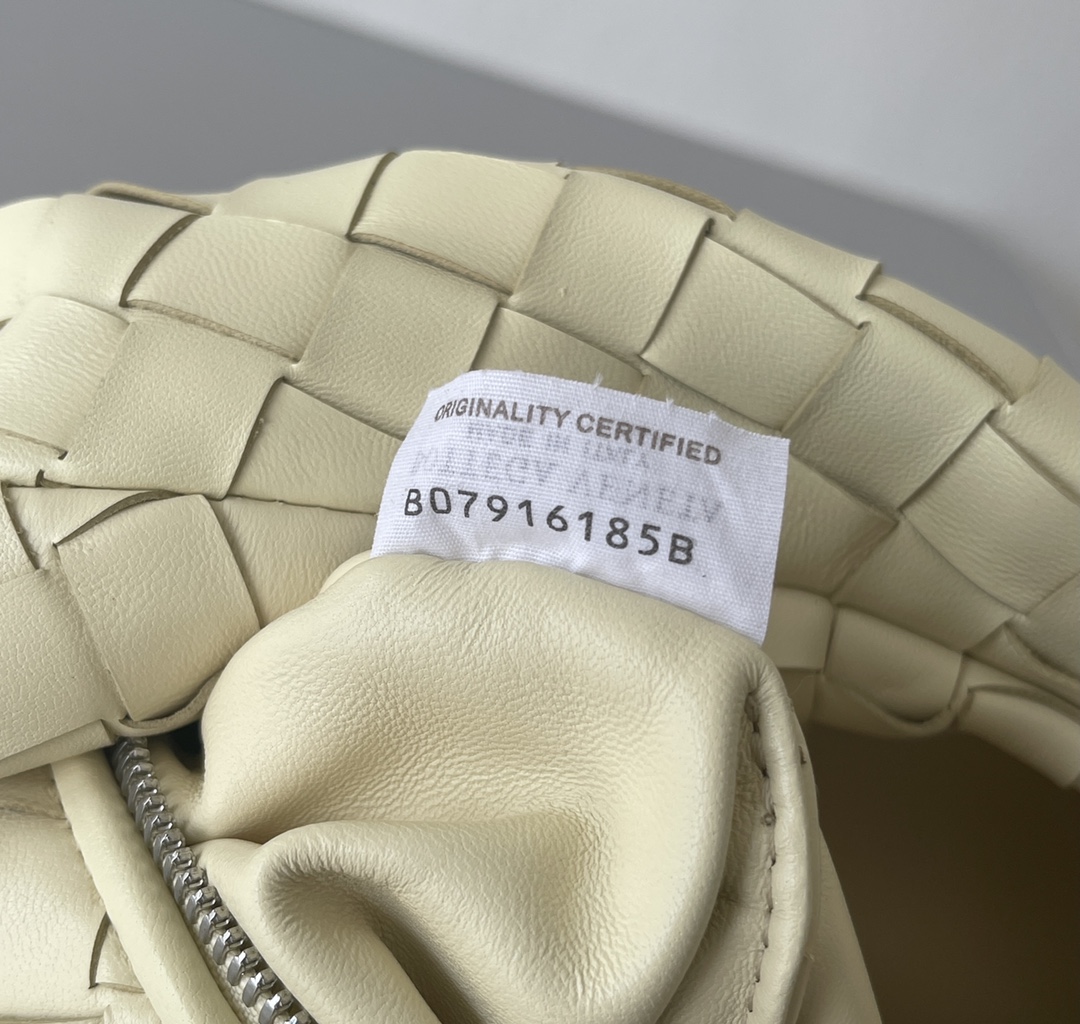 [TOP] Bottega Veneta BV Jodie Mini Bag - Cream
