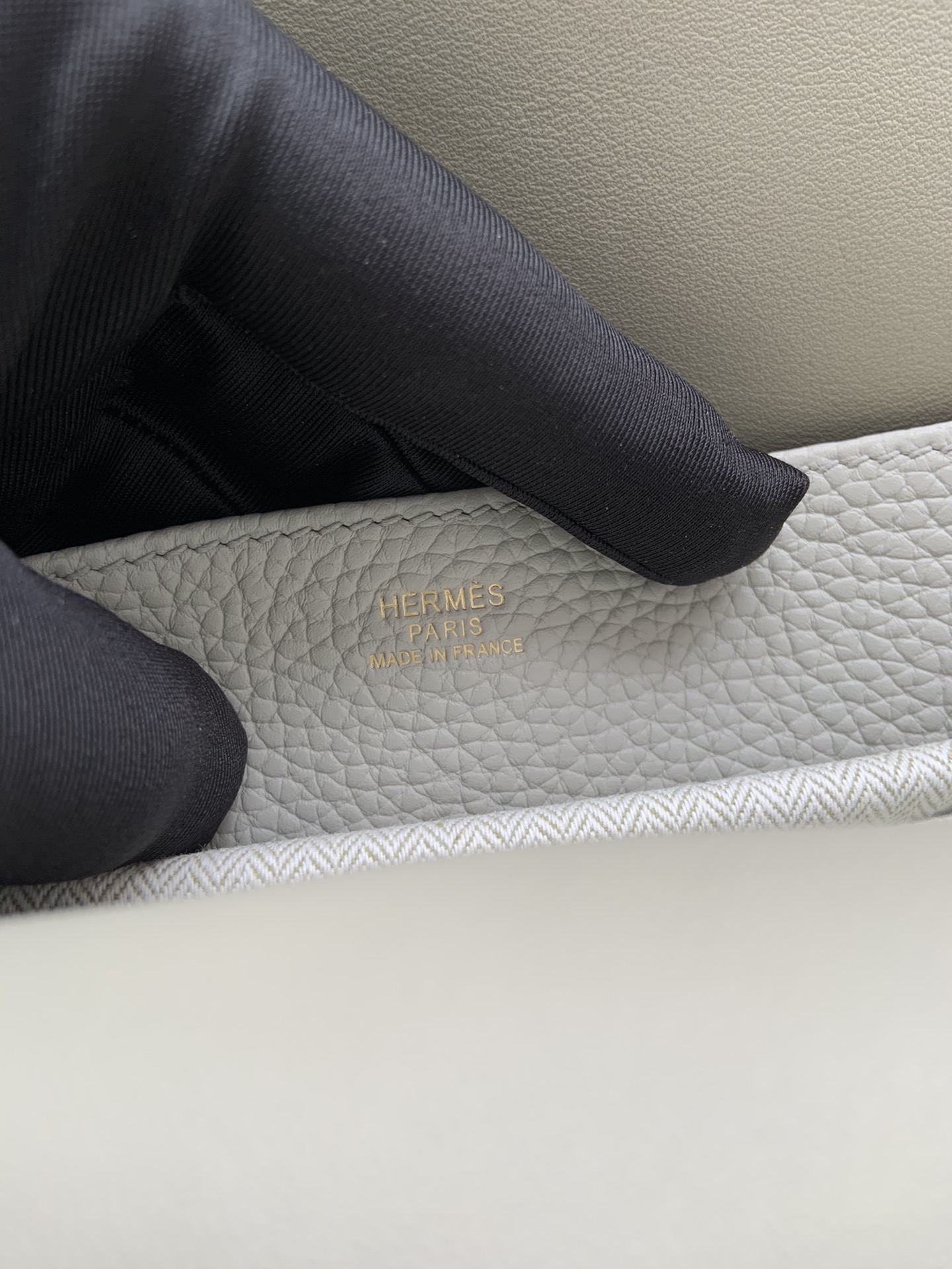 [TOP] HERMES  Clemence Leather Halzan Bag 25cm - Gray