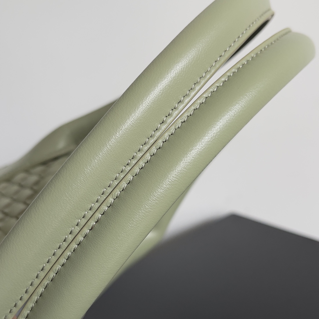 [TOP] Bottega Veneta BV Medium Cabat Bags - Mint Green