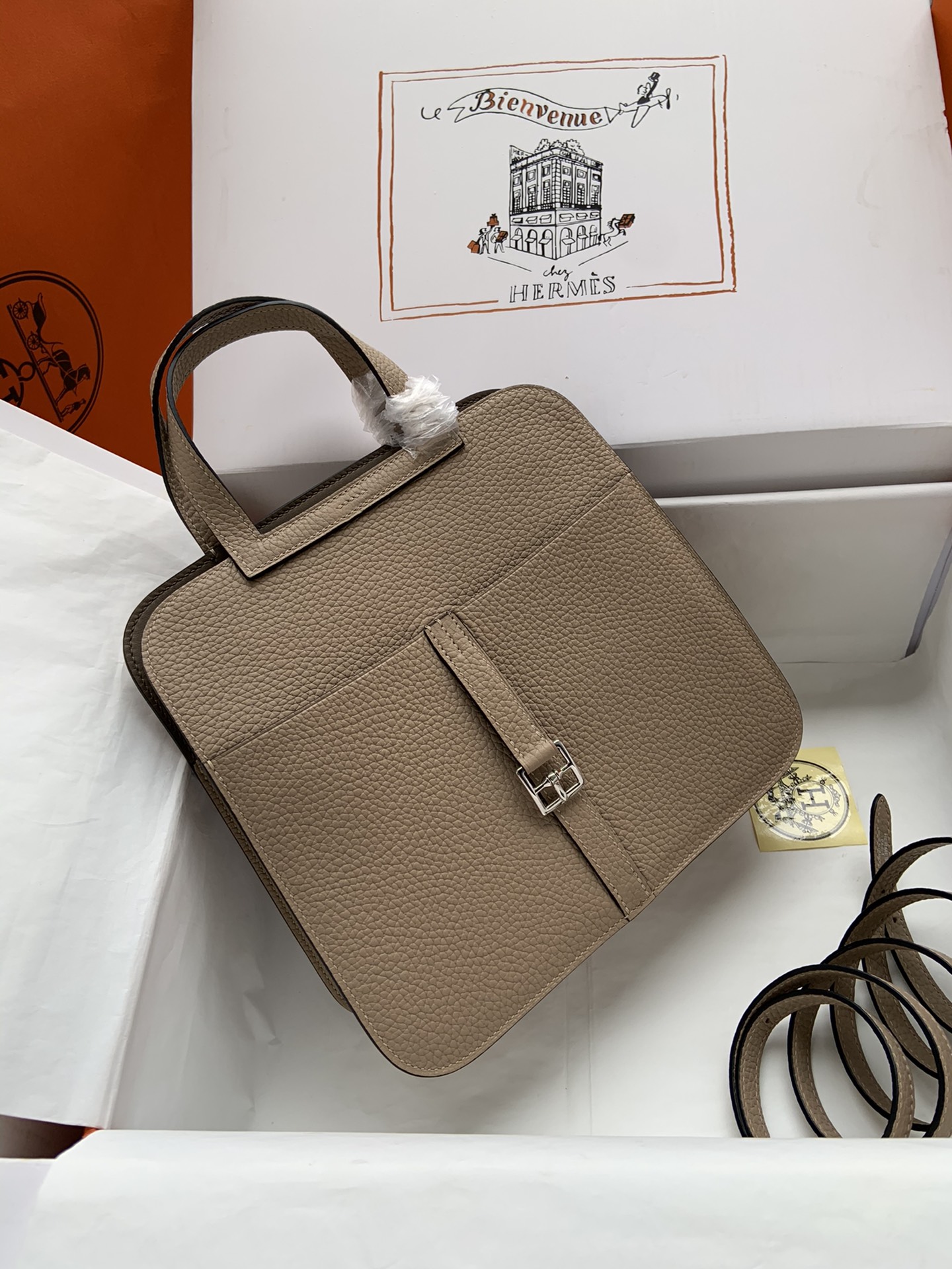 [TOP] HERMES  Clemence Leather Halzan Bag 25cm - Grey