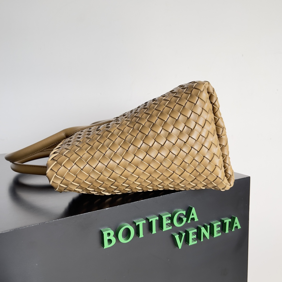 [TOP] Bottega Veneta BV Medium Cabat Bags - Brown