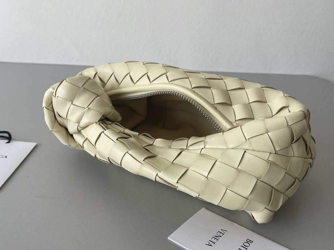 [TOP] Bottega Veneta BV Jodie Mini Bag - Cream