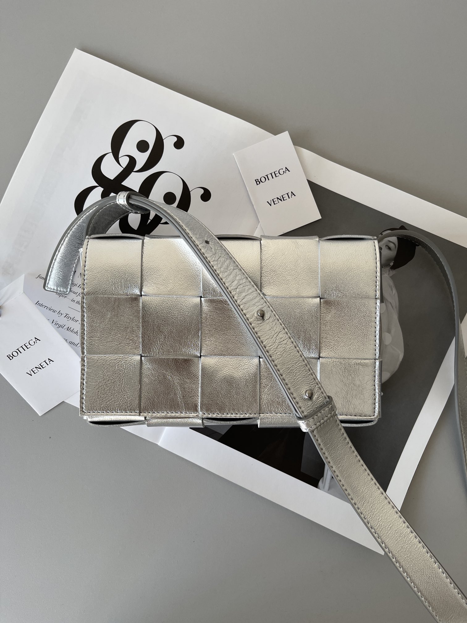 [TOP] Bottega Veneta BV Cassette Bags- Silver