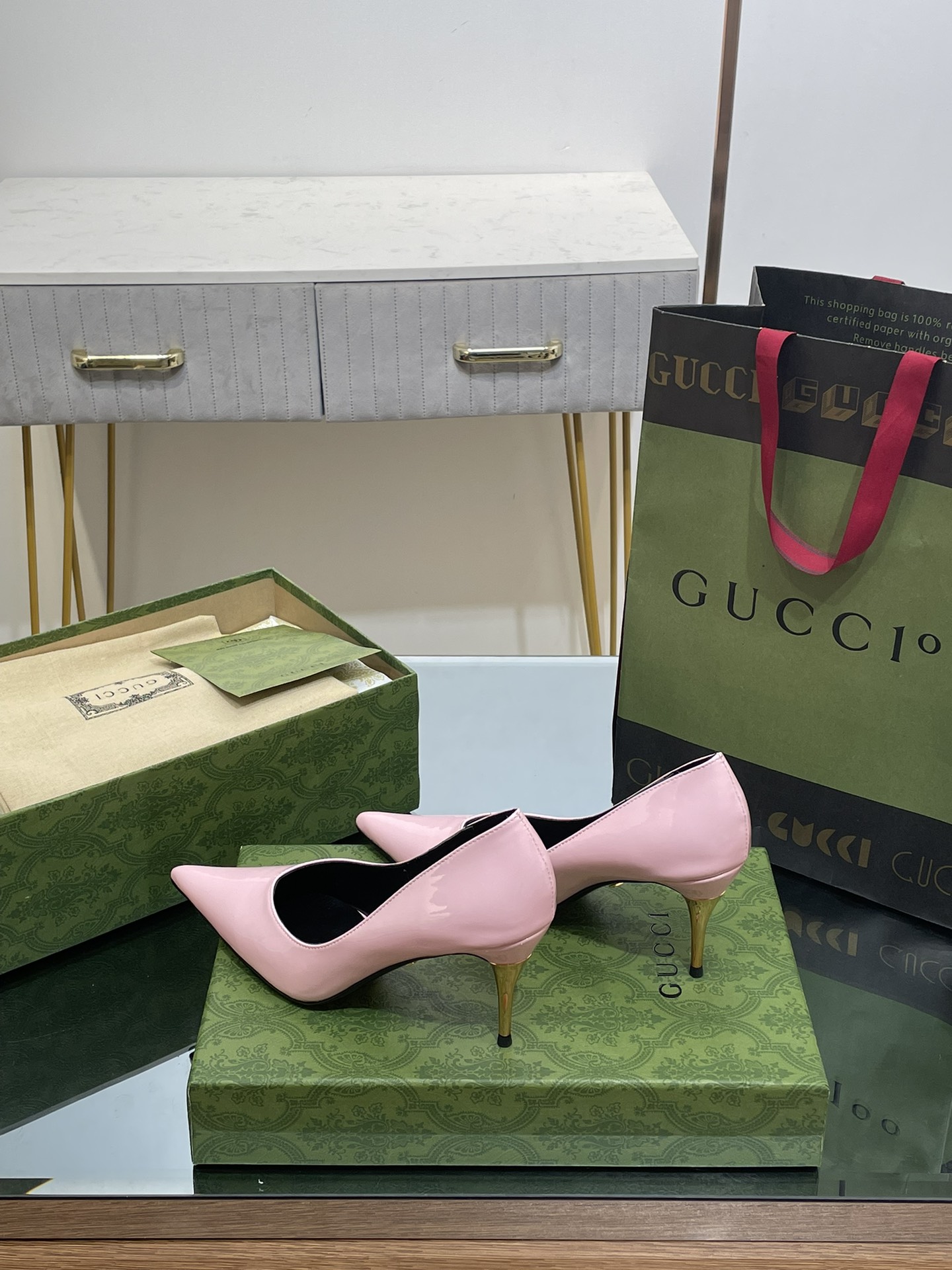 [TOP] GUCCI Pointy Pump - Pink