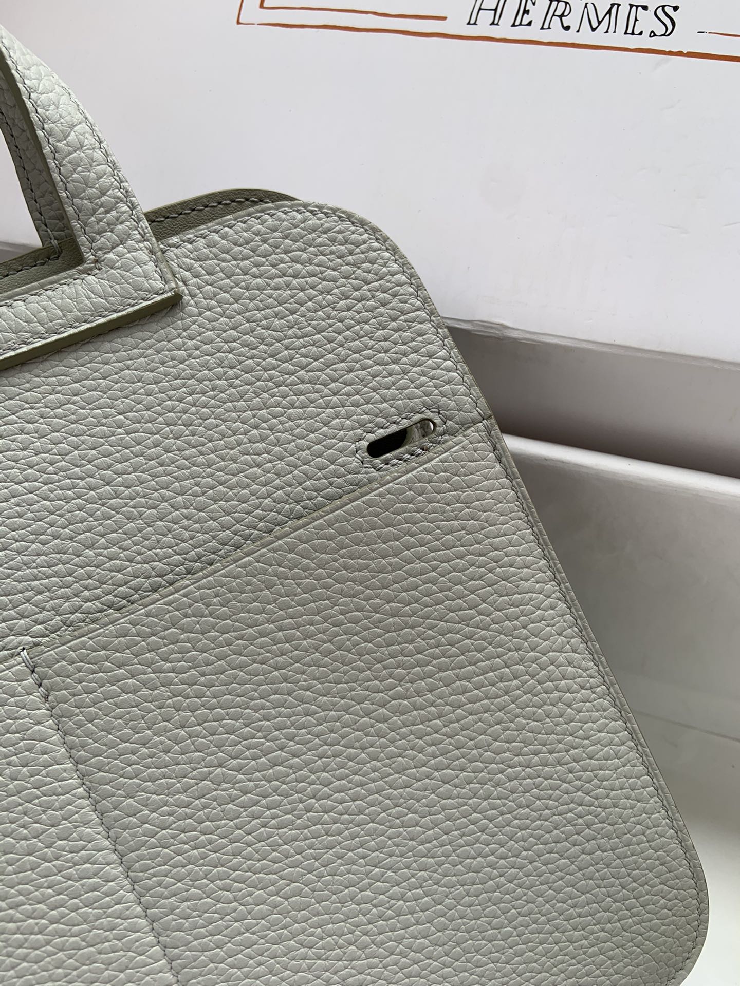 [TOP] HERMES  Clemence Leather Halzan Bag 25cm - Gray