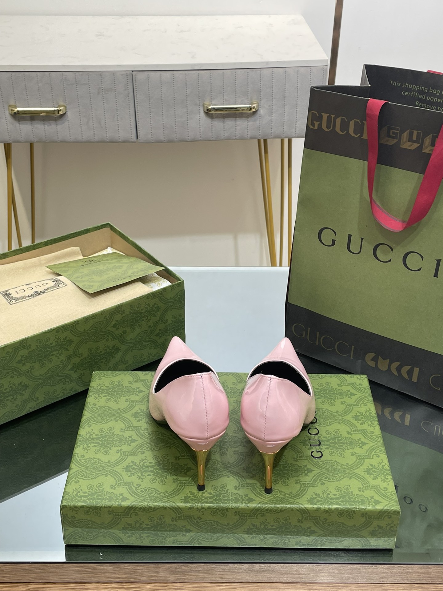 [TOP] GUCCI Pointy Pump - Pink