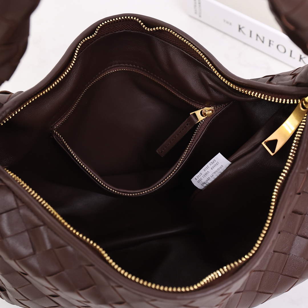 [TOP] Bottega Veneta BV Jodie Bag - Brown