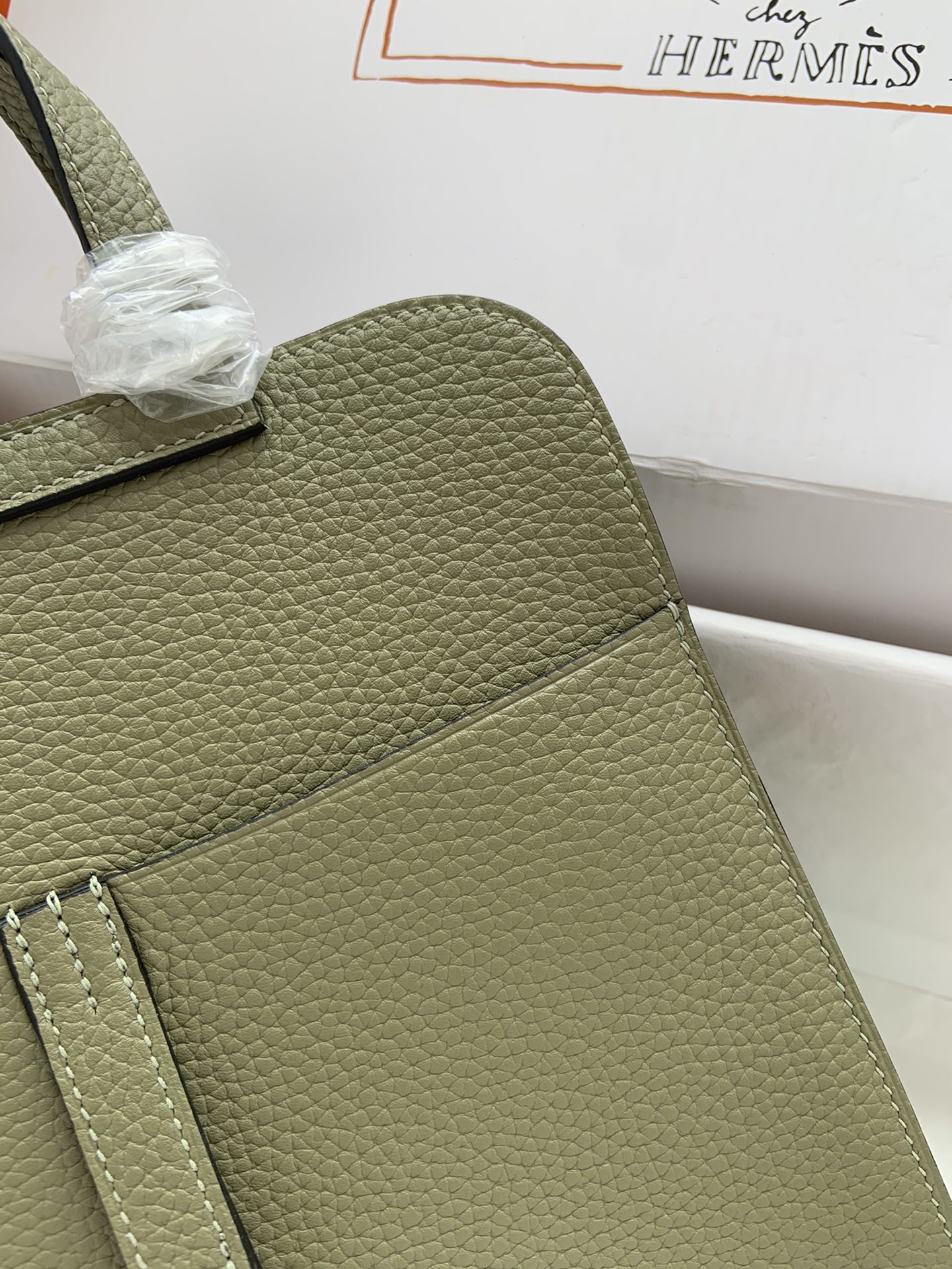 [TOP] HERMES  Clemence Leather Halzan Bag 25cm - Green