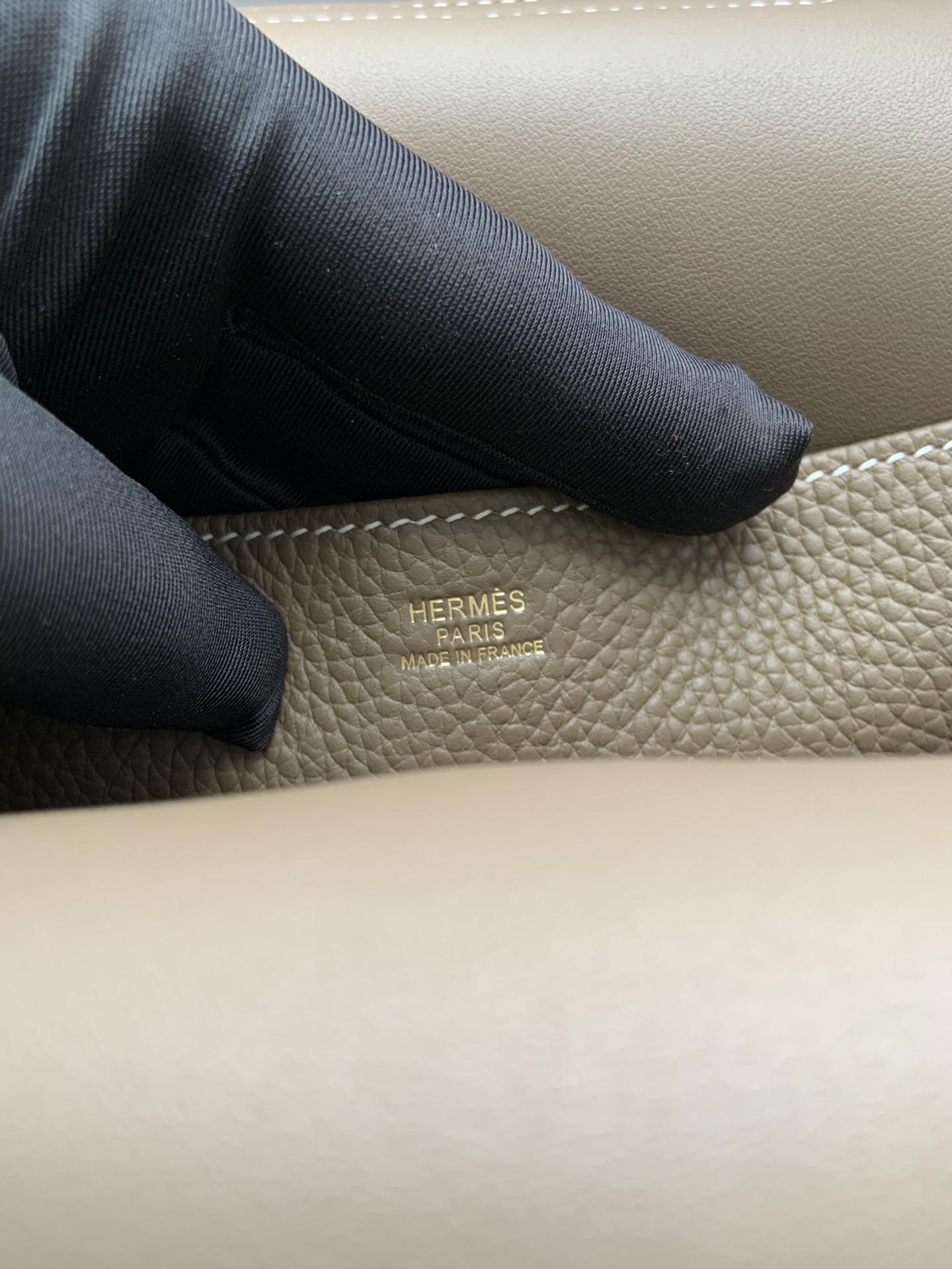 [TOP] HERMES  Clemence Leather Halzan Bag 25cm - Gray