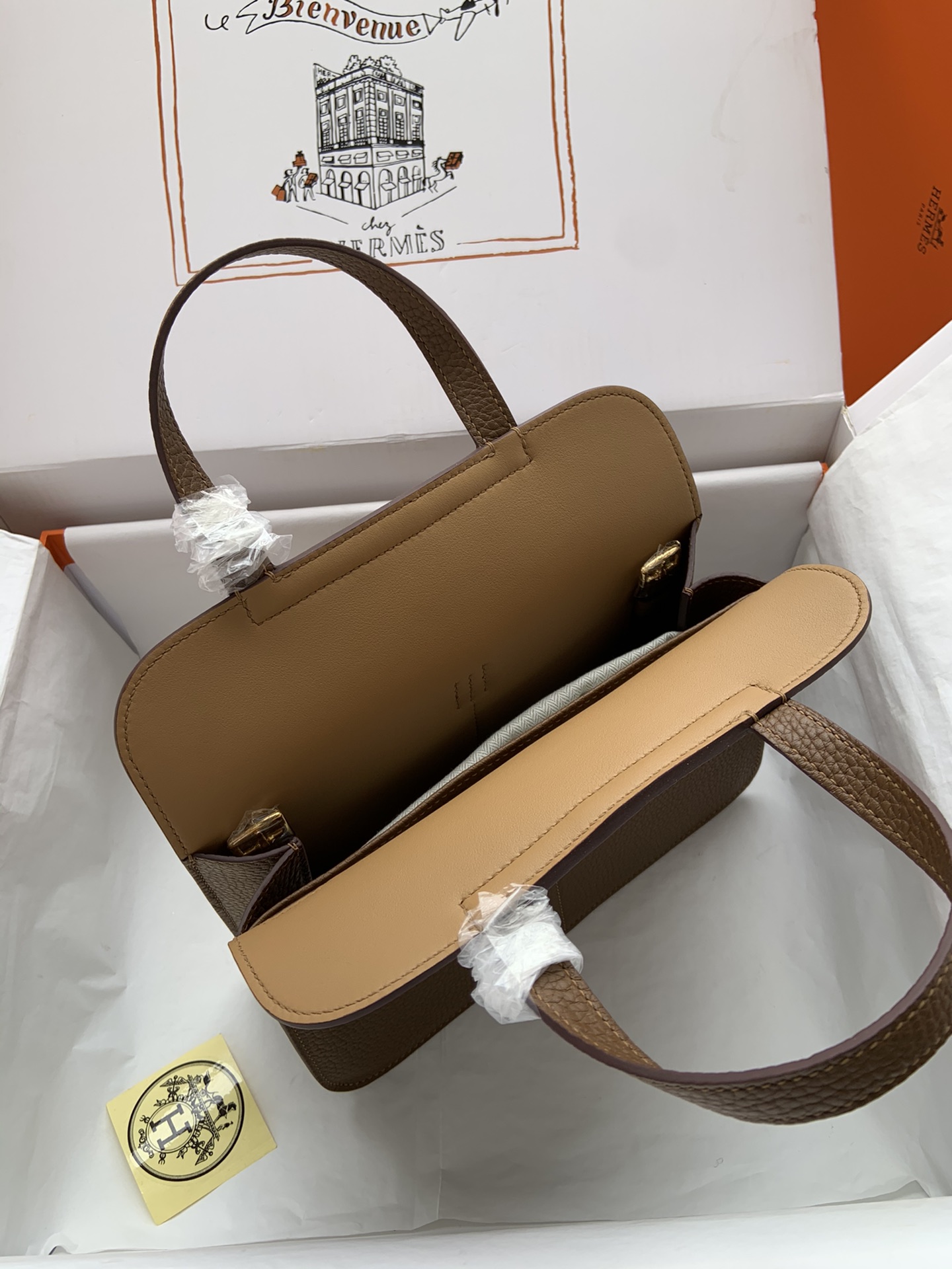 [TOP] HERMES  Clemence Leather Halzan Bag 25cm - Chestnut