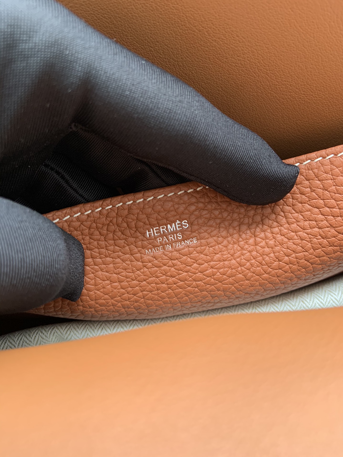 [TOP] HERMES  Clemence Leather Halzan Bag 25cm - Brown