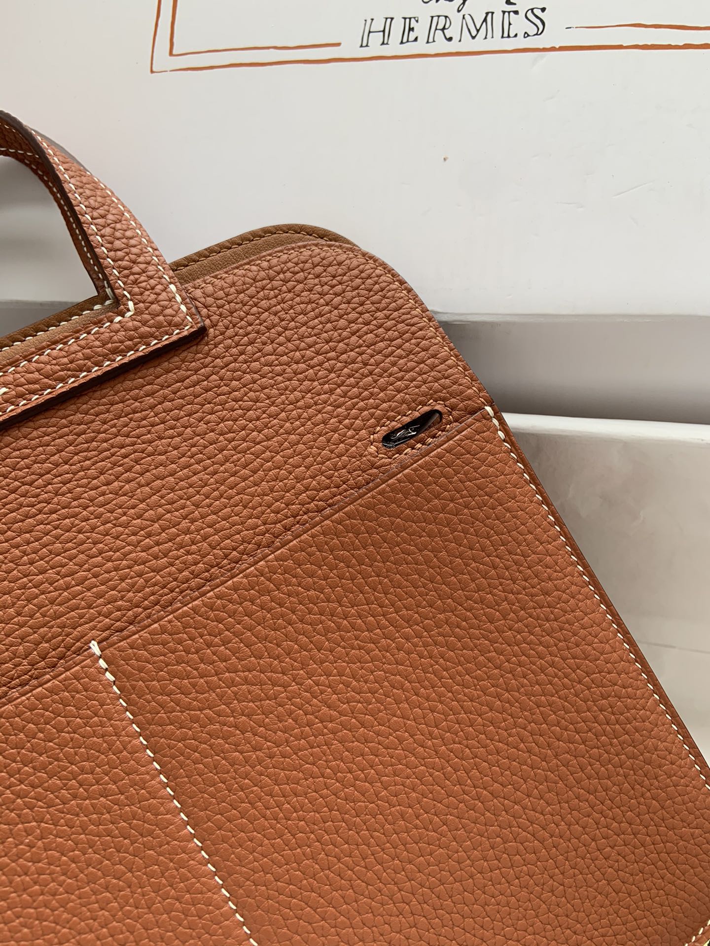 [TOP] HERMES  Clemence Leather Halzan Bag 25cm - Brown