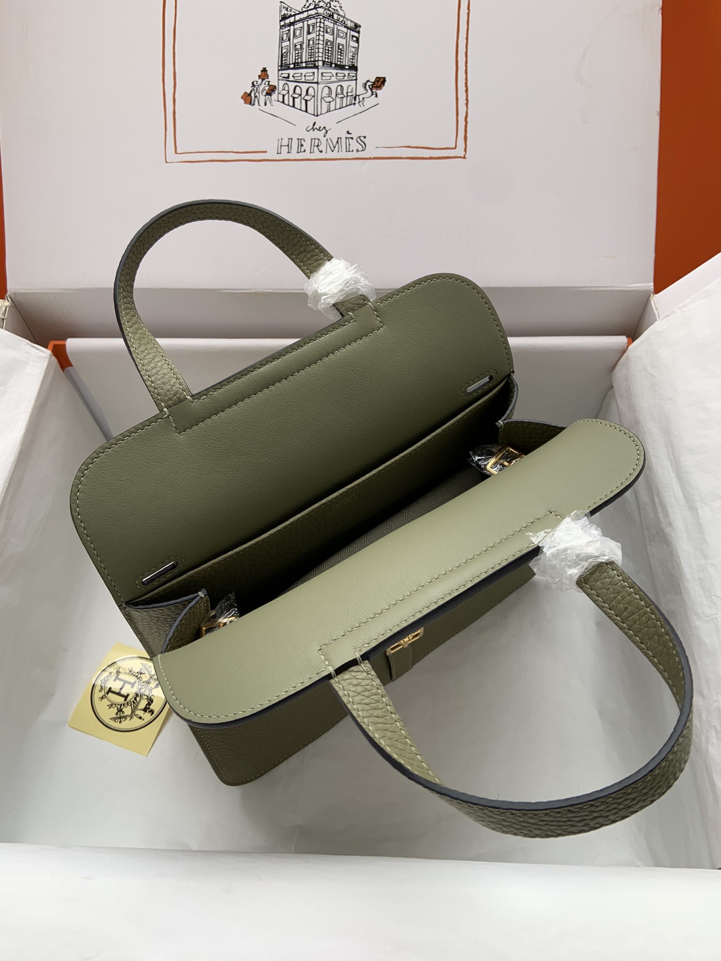 [TOP] HERMES  Clemence Leather Halzan Bag 25cm - Green