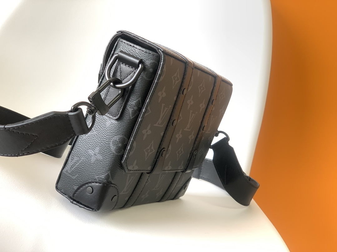 [TOP] Louis Vuitton LV Trunk Monogram Eclipse Bag - Black