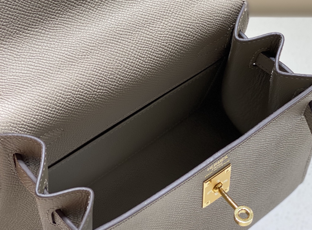 [TOP] HERMES Kelly Epsom Leather 20cm - Grey & GHW