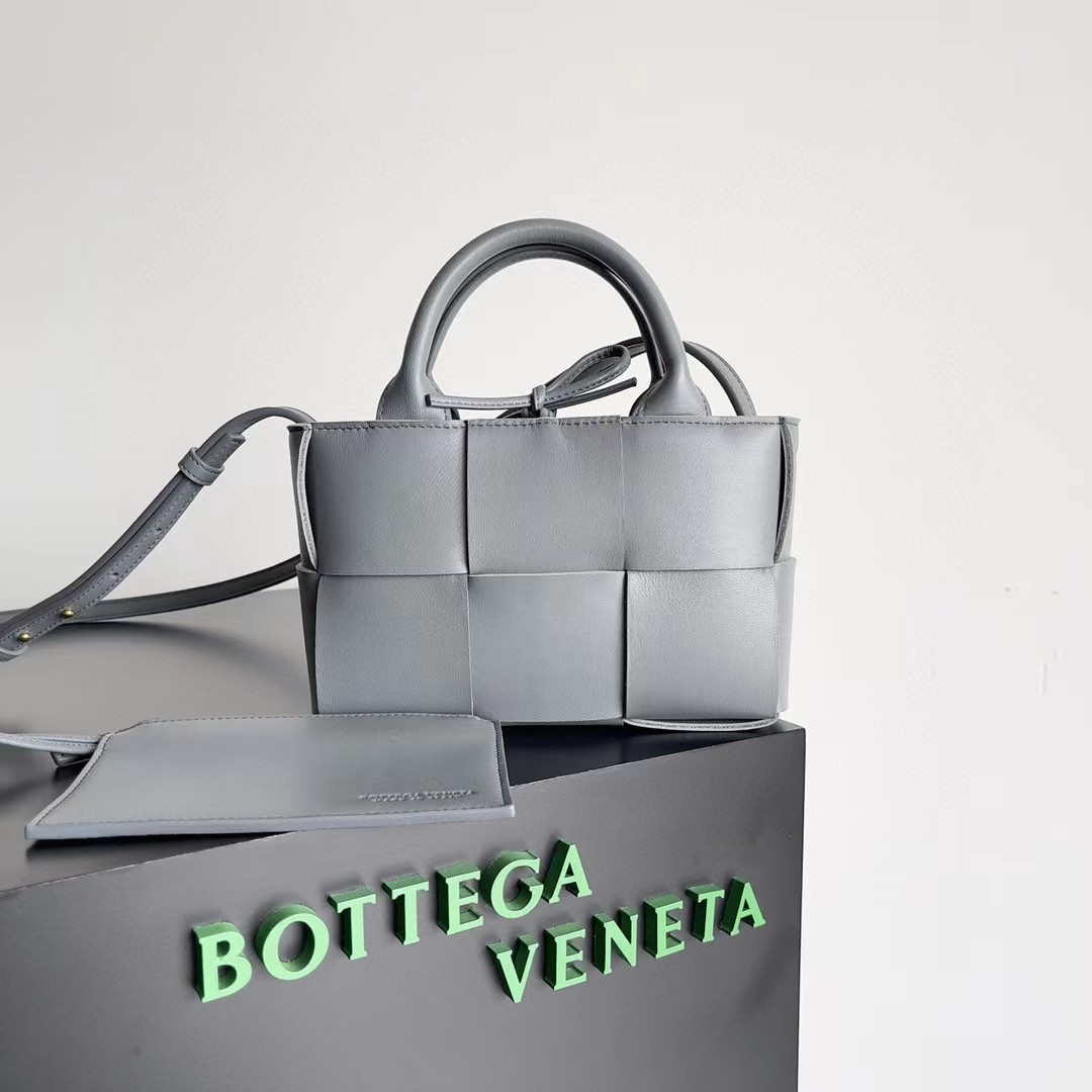 [TOP] Bottega Veneta BV Mini Tote Bag - 9 Color