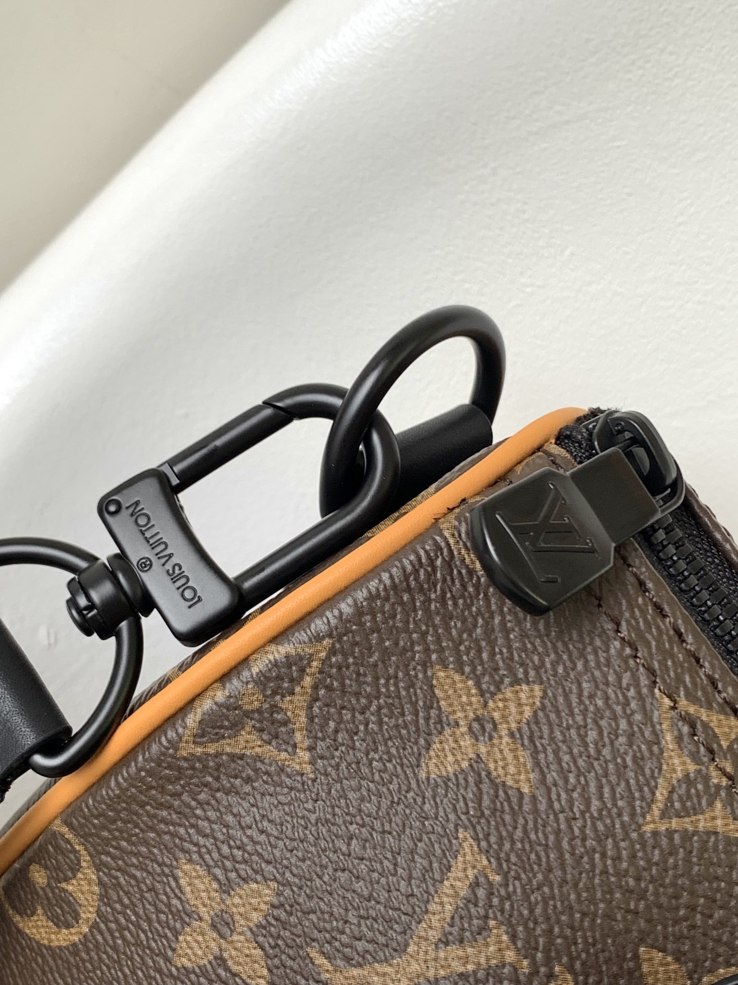 [TOP] Louis Vuitton LV Monogram Eclipse Reverse Keepall Bag 25cm-Brown