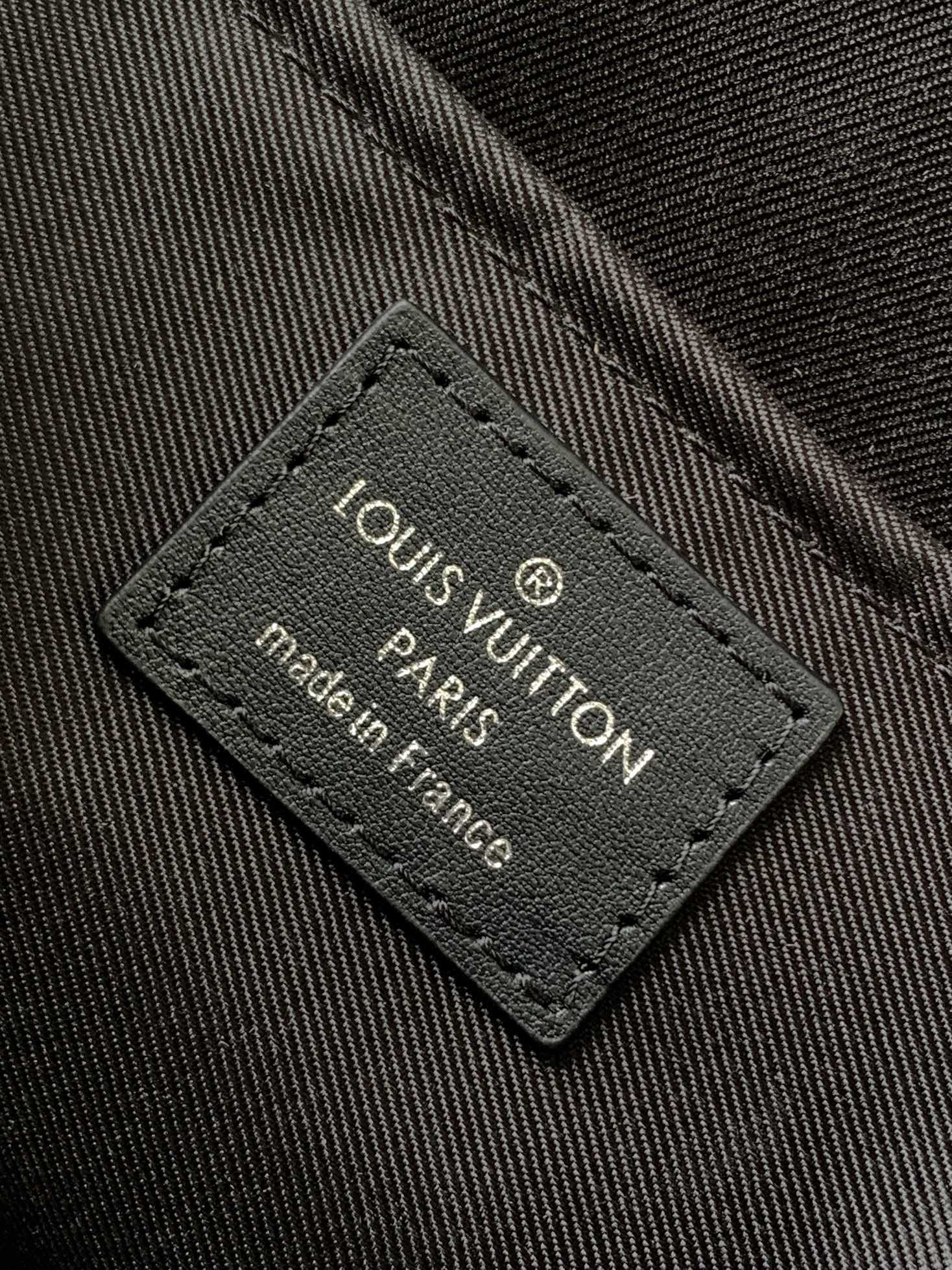 [TOP] Louis Vuitton LV Trunk Monogram Taurillon Bag 24 x 18 x 5.5 cm - Black