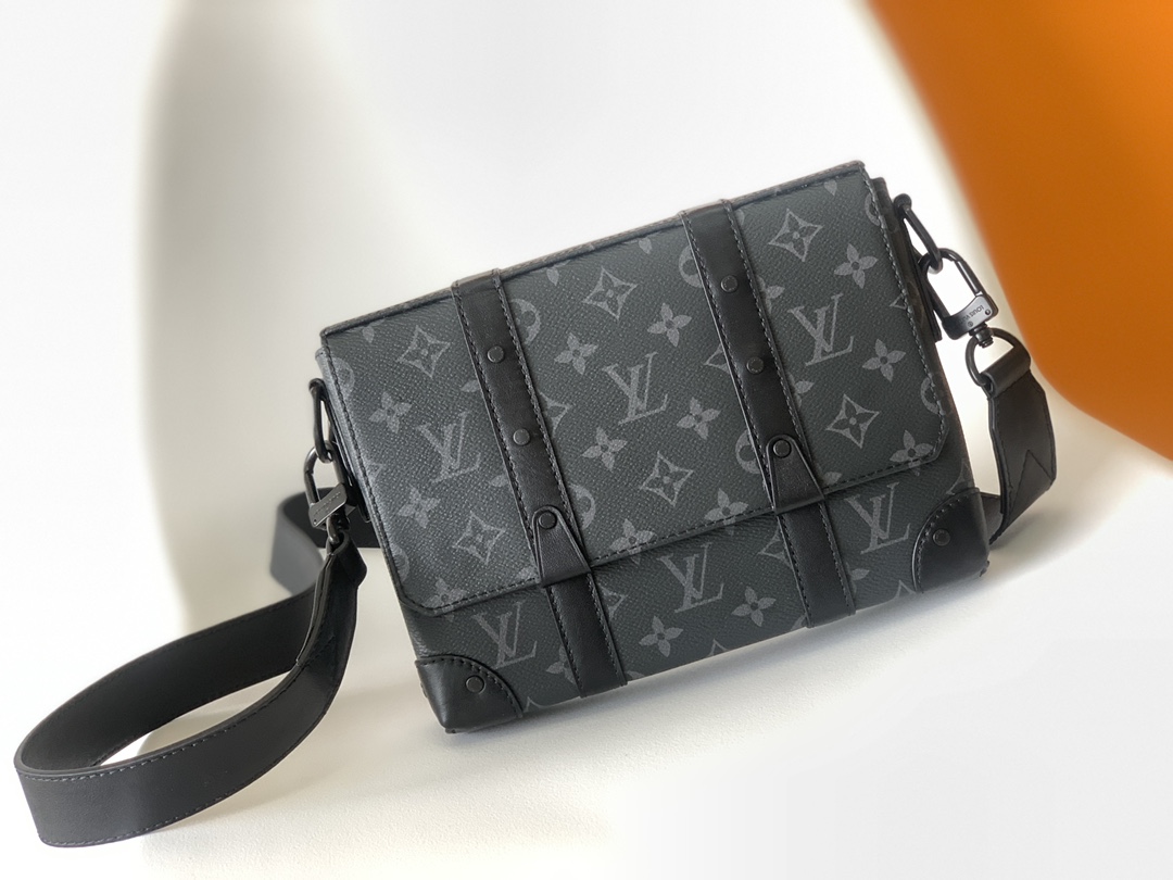 [TOP] Louis Vuitton LV Trunk Monogram Eclipse Bag - Black