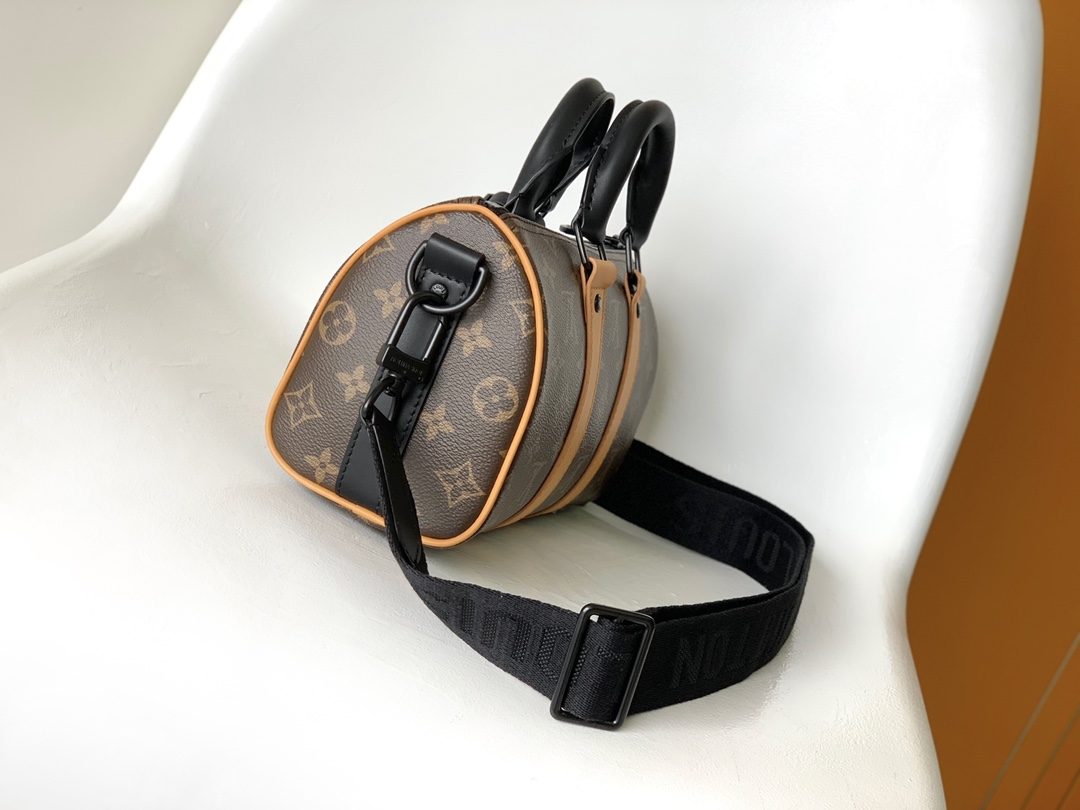 [TOP] Louis Vuitton LV Monogram Eclipse Reverse Keepall Bag 25cm-Brown