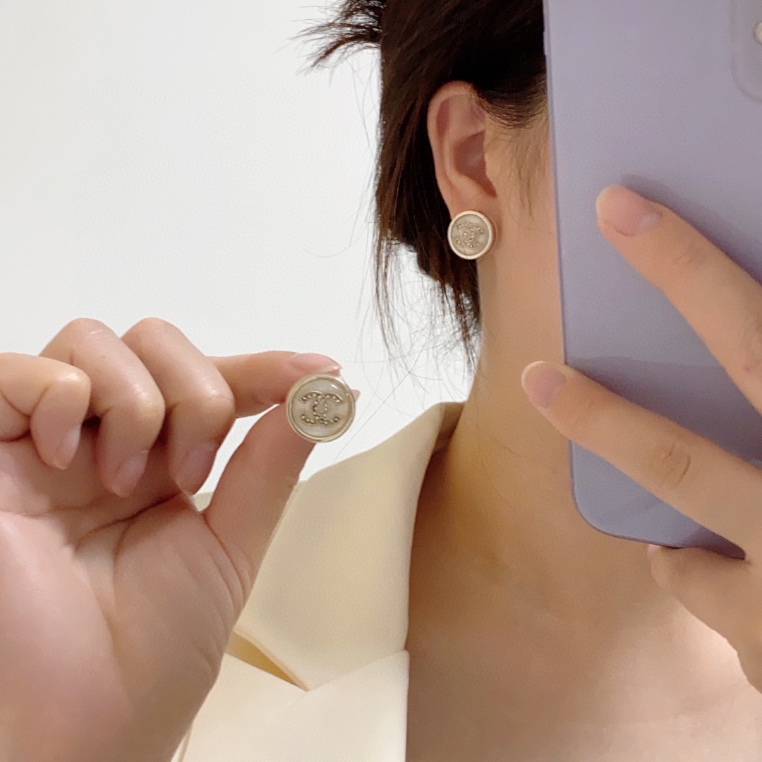 [TOP] CHANEL Double C Earrings