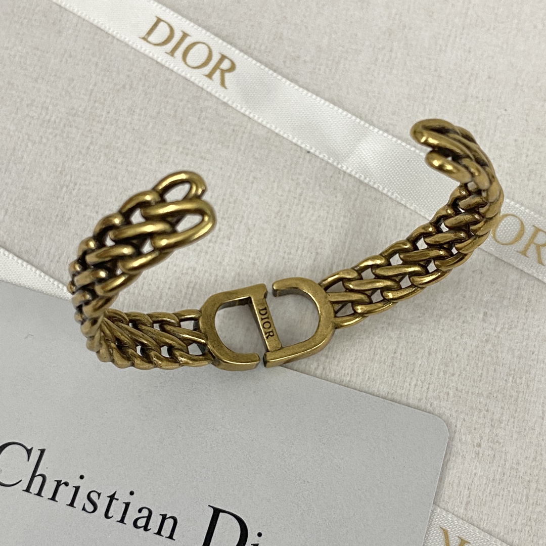 [TOP] Christian Dior Logo Open Bracelet - Brass