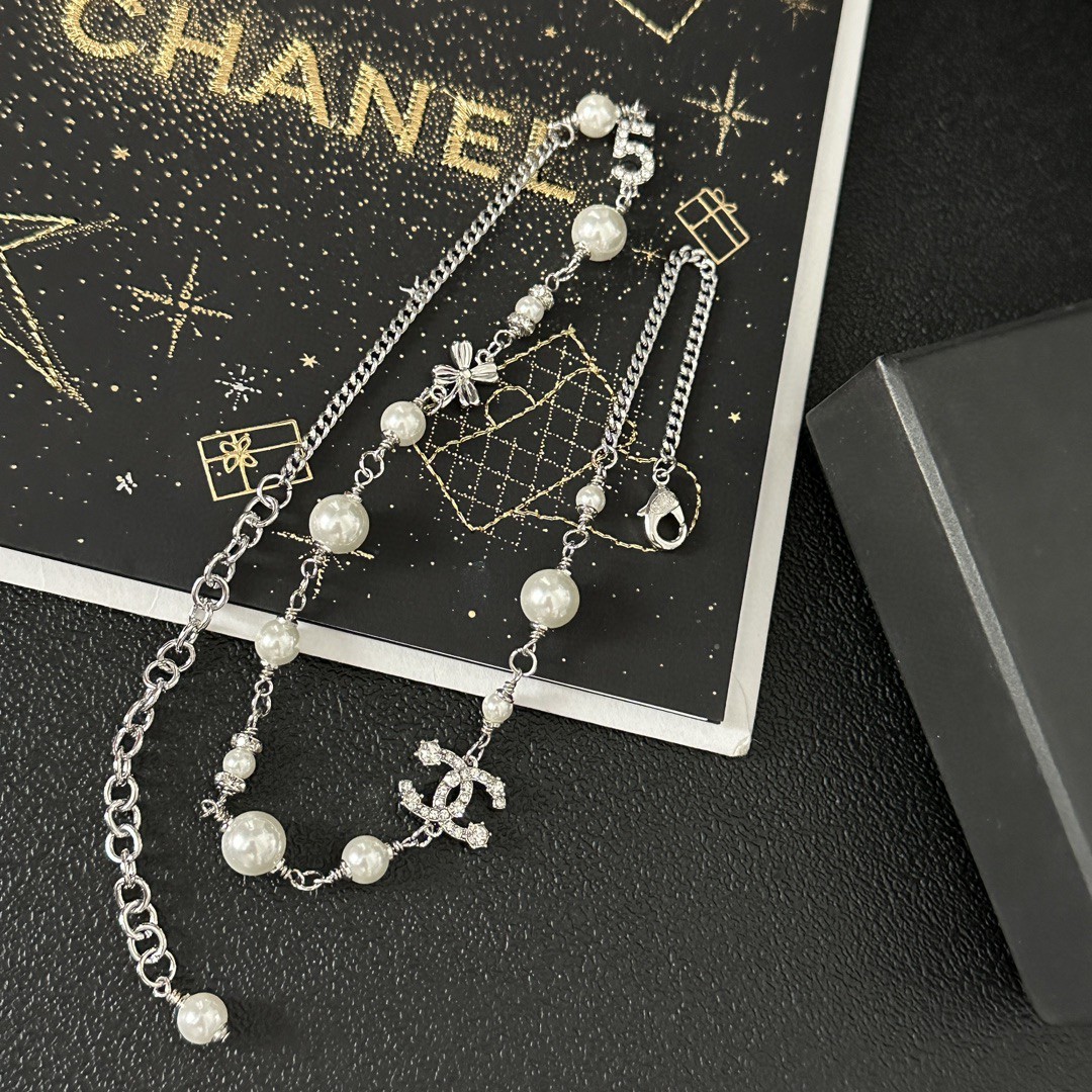 [TOP] CHANEL Pearl  Necklace