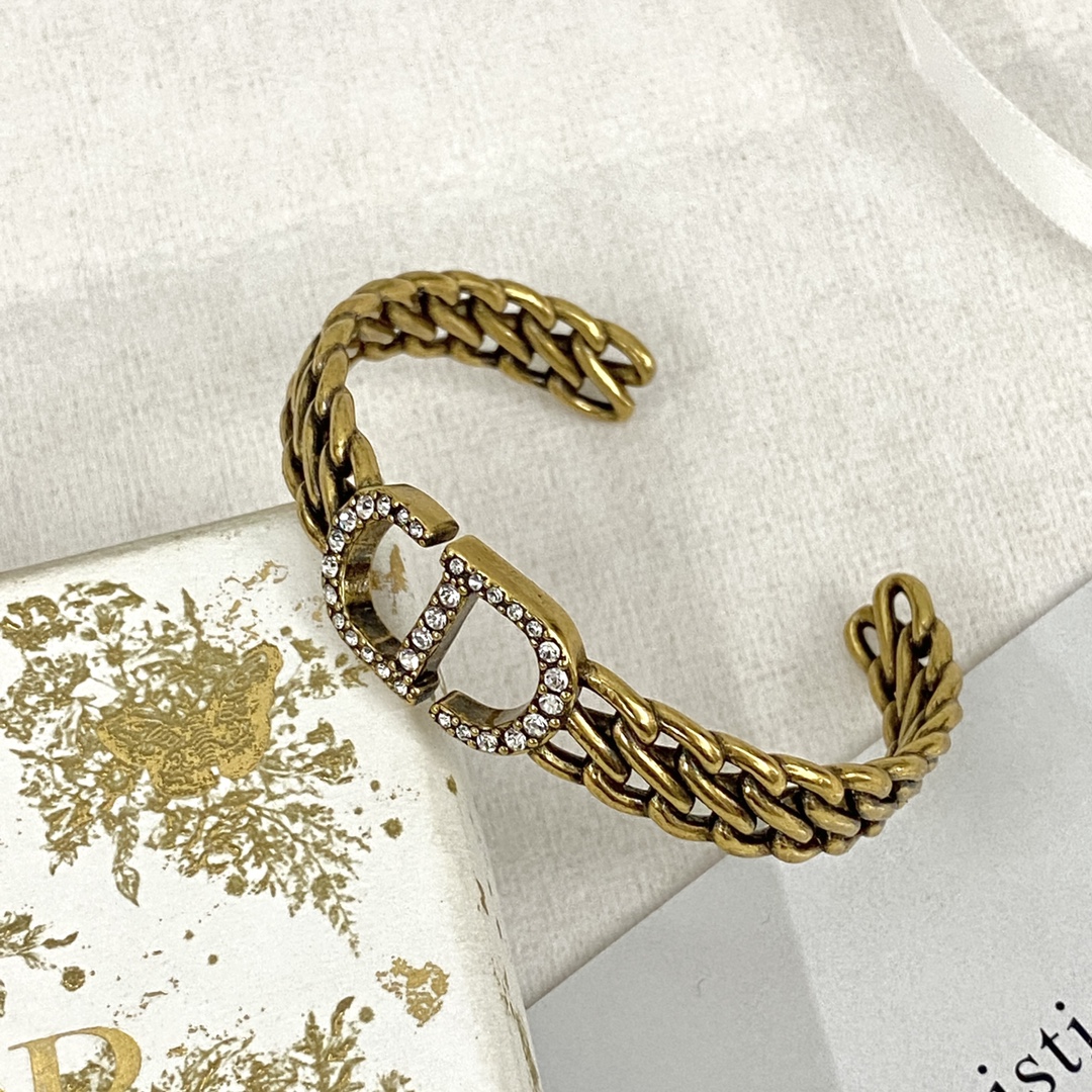 [TOP] Christian Dior Logo Open Bracelet - Brass