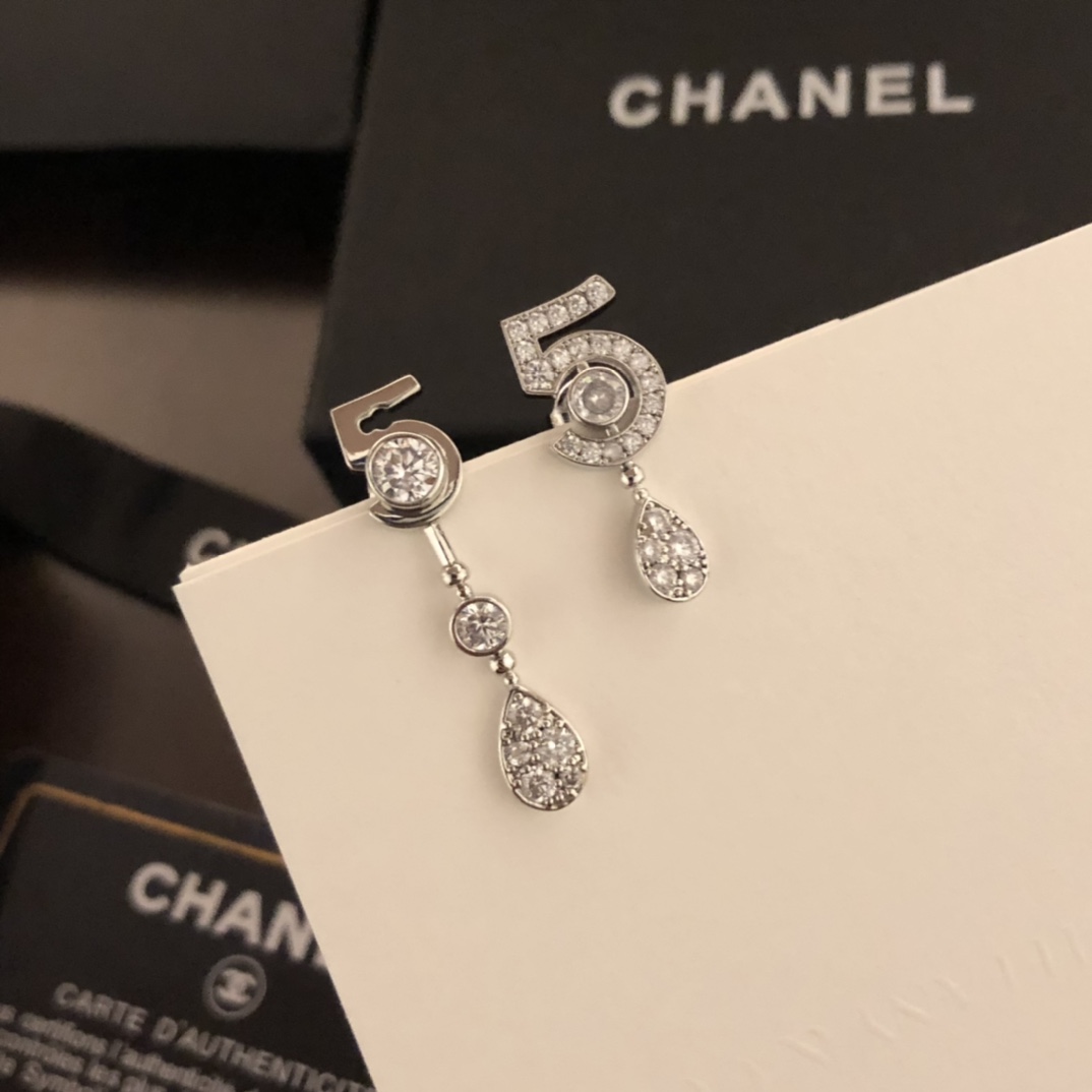 [TOP] CHANEL Double C Earrings