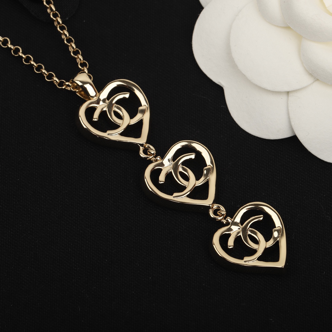 [TOP] CHANEL Double C Necklace - Gold