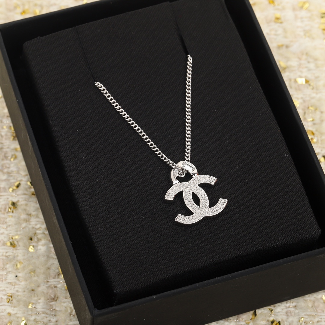 [TOP] CHANEL Double C Necklace - Silver