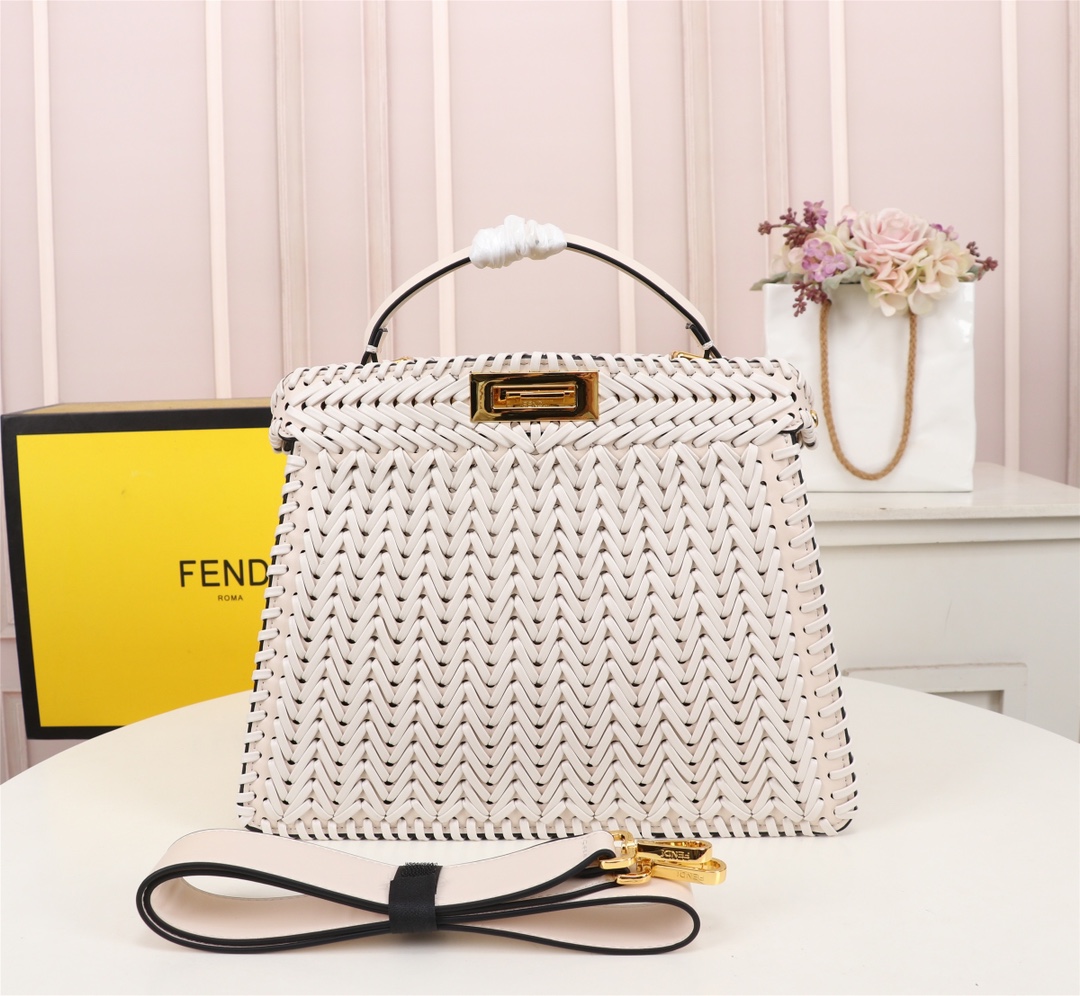[TOP] FENDI Peekaboo ISeeU Handbag 33cm - White