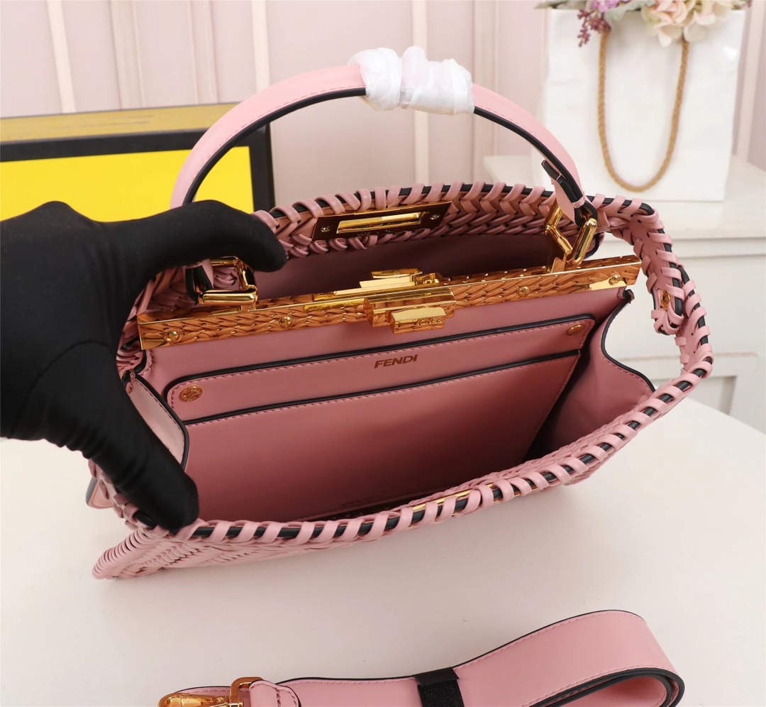 [TOP] FENDI Peekaboo ISeeU Handbag - Pink